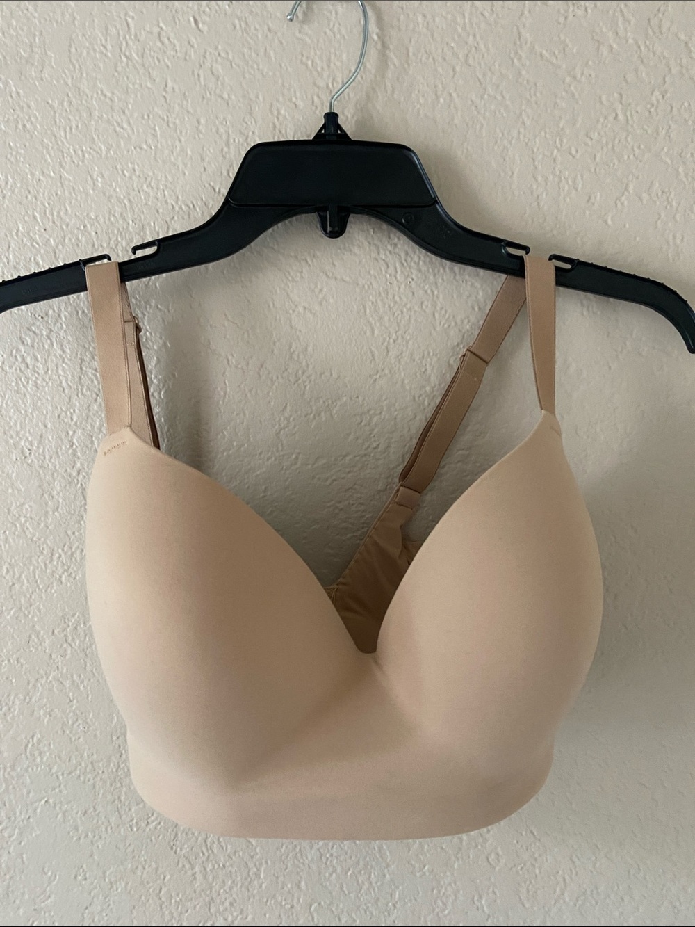 Soma Nude Seamless T-Shirt Bra, size 34DDD. NWOT